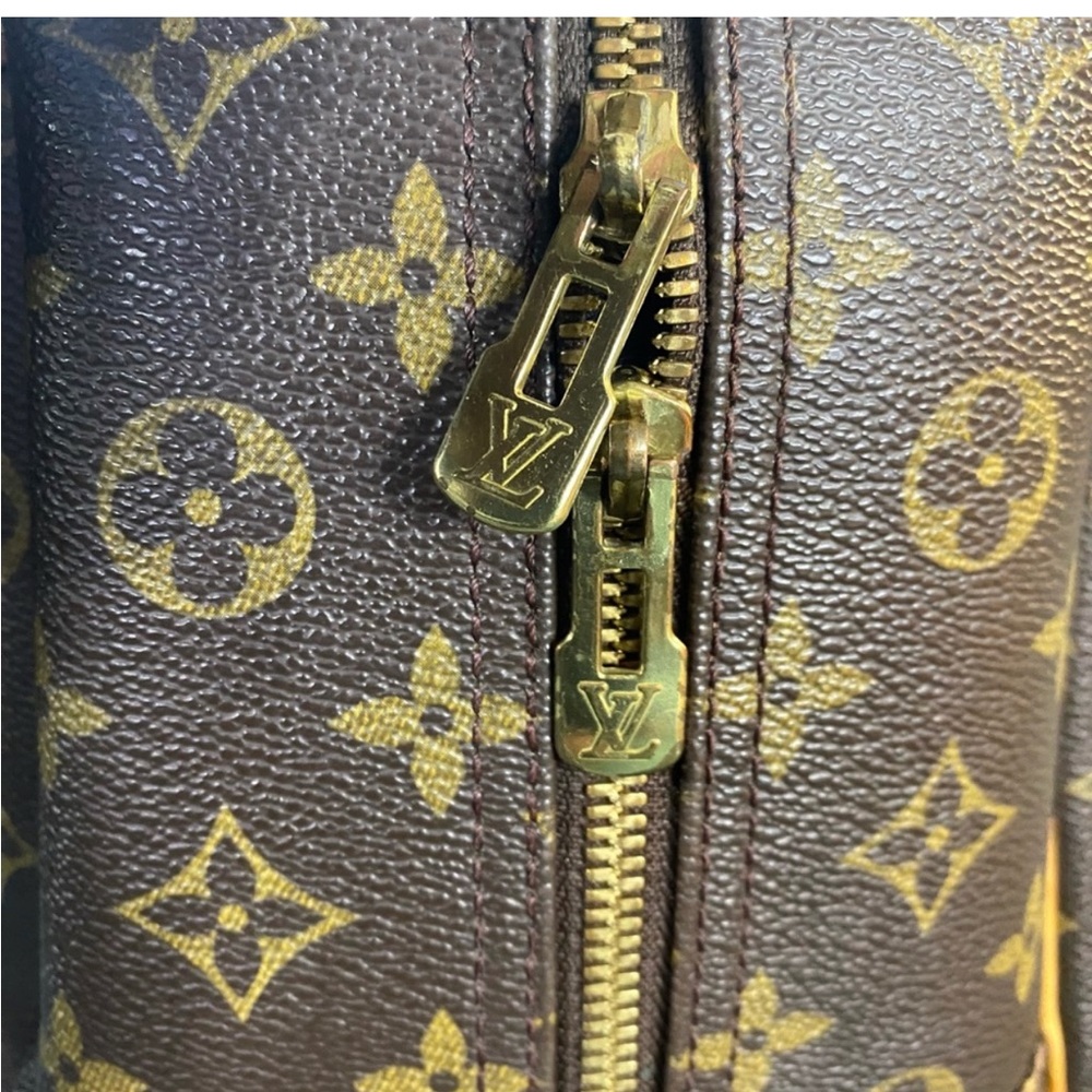 Authentic LV carry bag - Picture 4 of 10